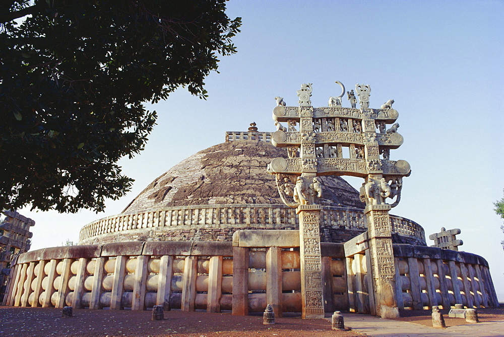 Buddhist stupa and torana (gateway) of Stupa 1, known as the Great Stupa, built by the Emperor Ashoka in the 3rd century BC, at Sanchi, Madhya Pradesh, India