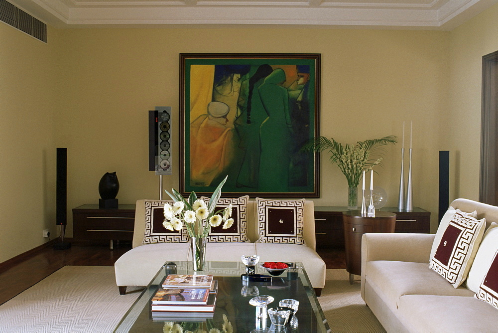 Interior of contemporary home of a wealthy owner from India's merchant class, a new residential build, New Delhi, India, Asia 