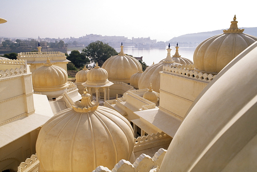 Udai Vilas Oberoi resort hotel, Udaipur Lake, Udaipur, Rajasthan state, India, Asia