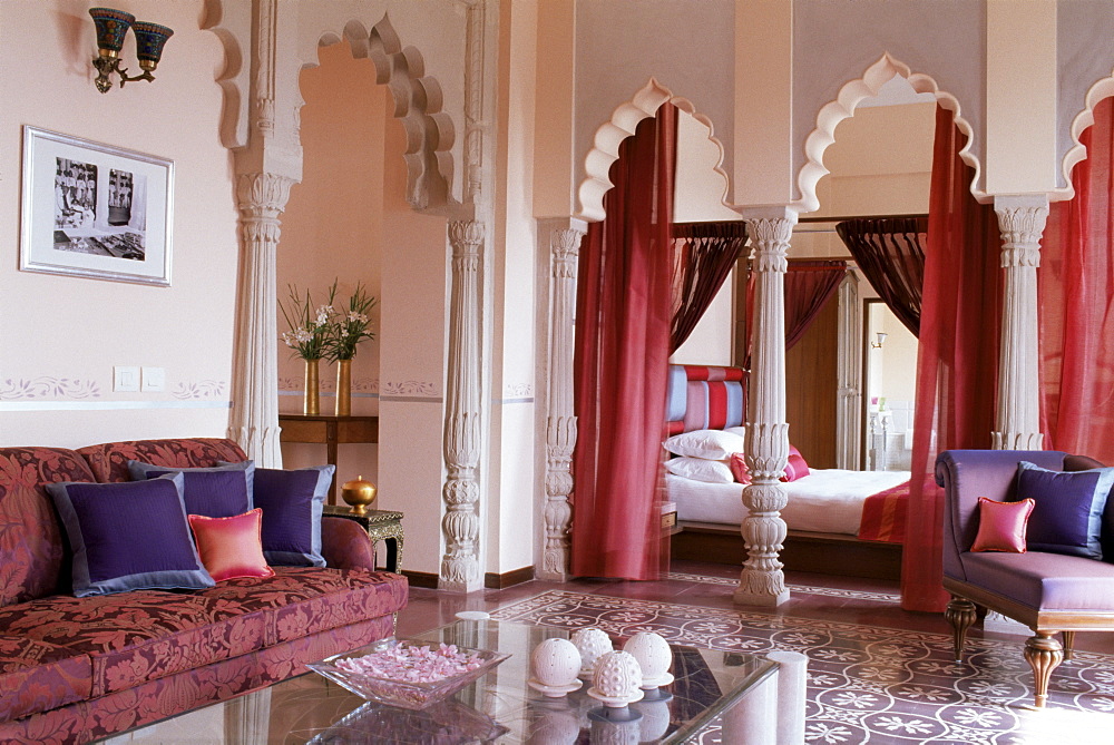 Bedroom suite, Usha Kiran Palace Hotel, Gwalior, Madhya Pradesh state, India, Asia