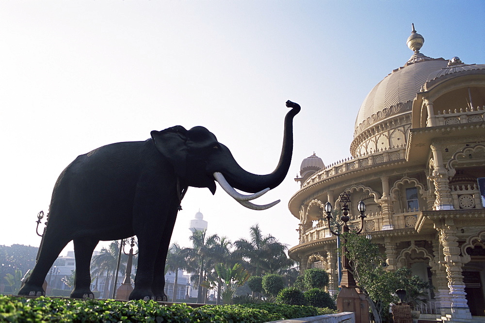 Chattapur Temple complex, Delhi, India, Asia