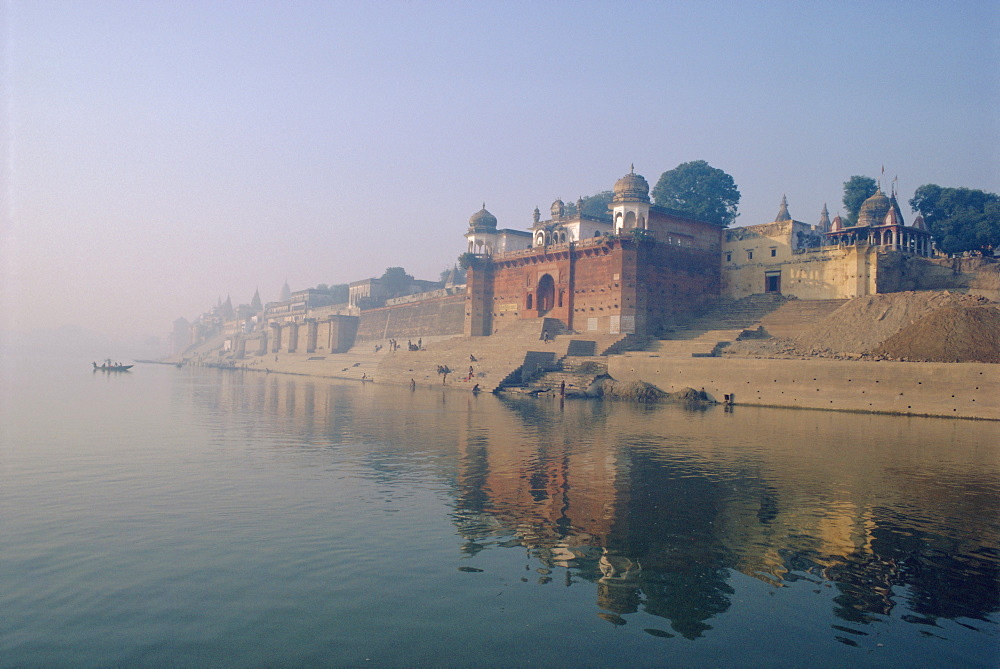 The Ganga (Ganges) River waterfront, Varanasi (Benares), Uttar Pradesh State, India