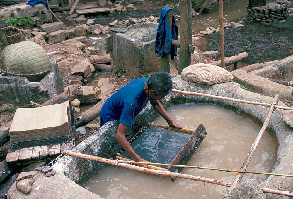 Making hand made paper, China, Asia