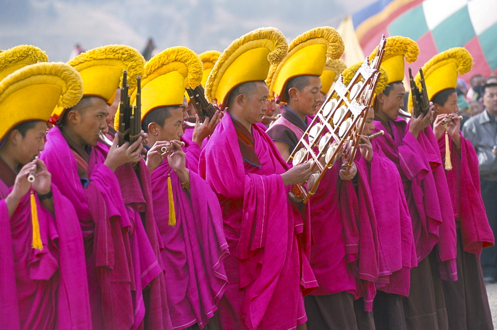 New Year (Losar) celebrations, Labrang Monastery, Gansu province, China, Asia