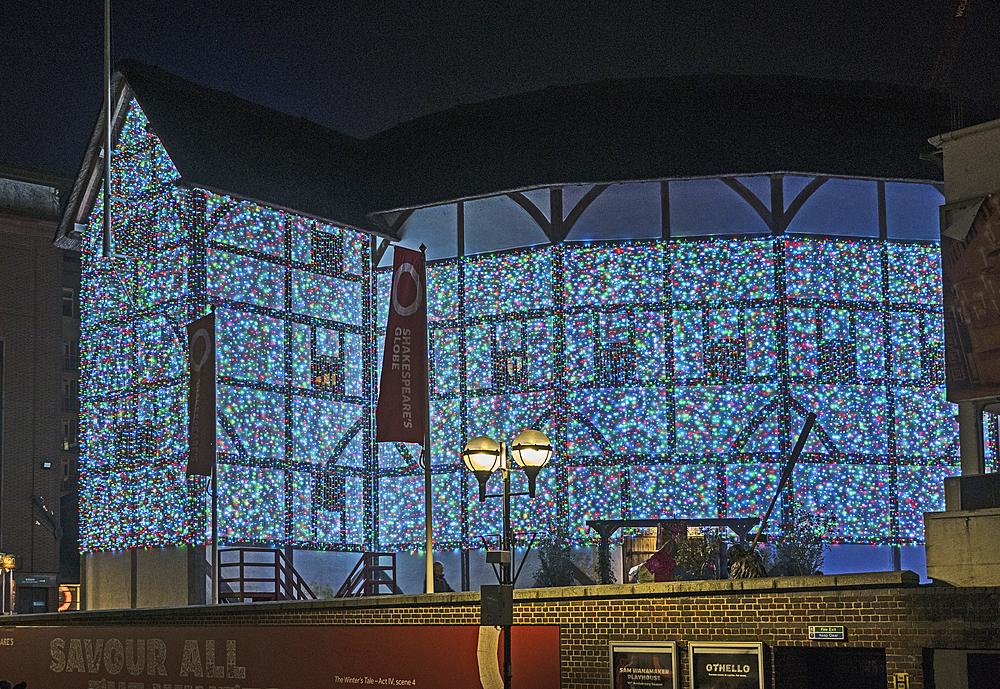 Shakespeare's Globe Theatre, Christmas Lights, London, England, United Kingdom, Europe