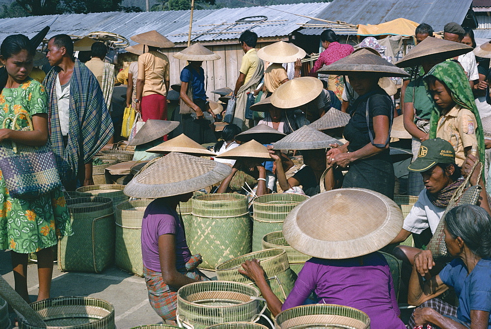 People at Toraja market, Rangepad, island of Sulawesi, Indonesia, Southeast Asia, Asia