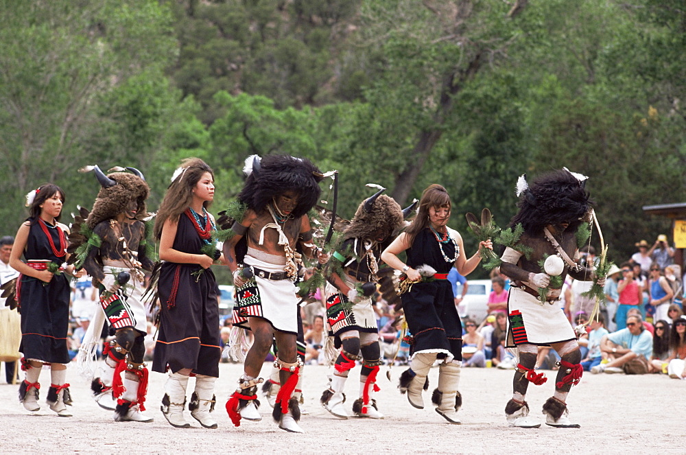 Buffalo dance performed by Indians from Laguna Pueblo on 4th July, Santa Fe, New Mexico, United States of America, North America