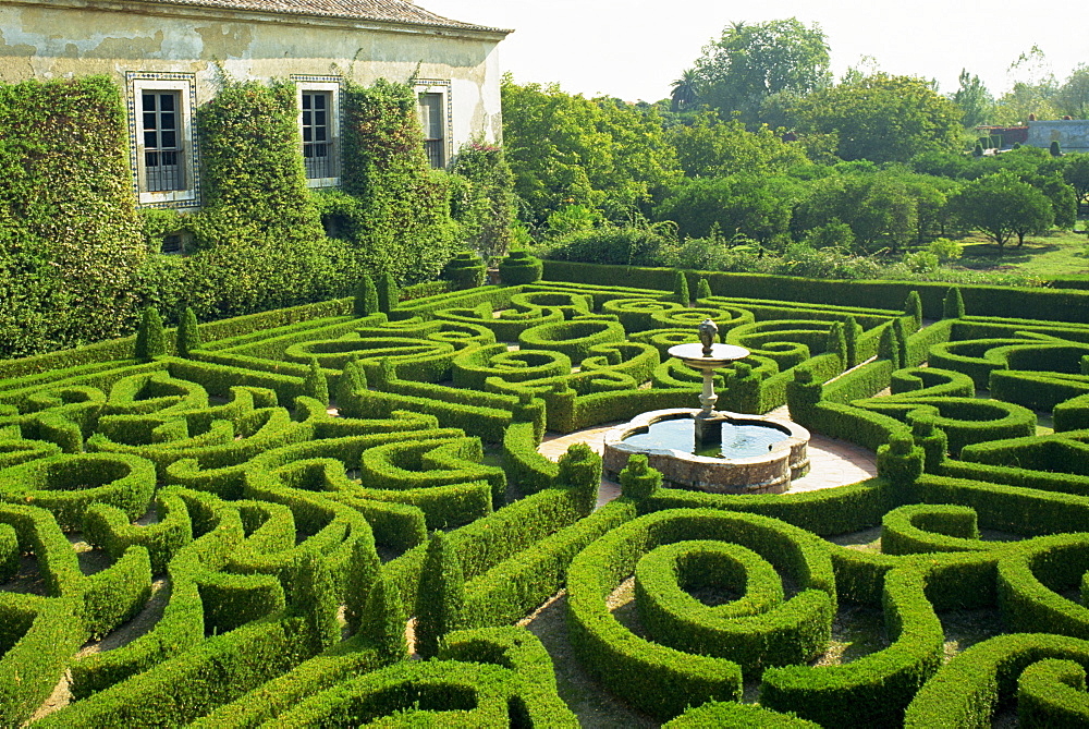 Garden maze, Portugal, Europe