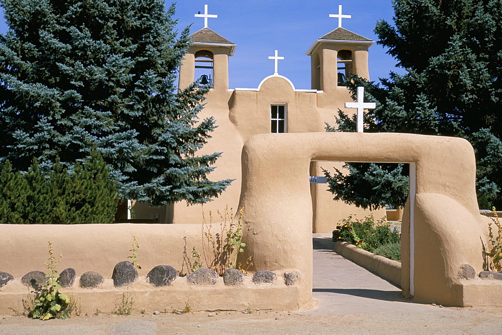 Adobe church of St. Francis of Assisi, dating from 1812, Ranchos de Taos, New Mexico, United States of America, North America