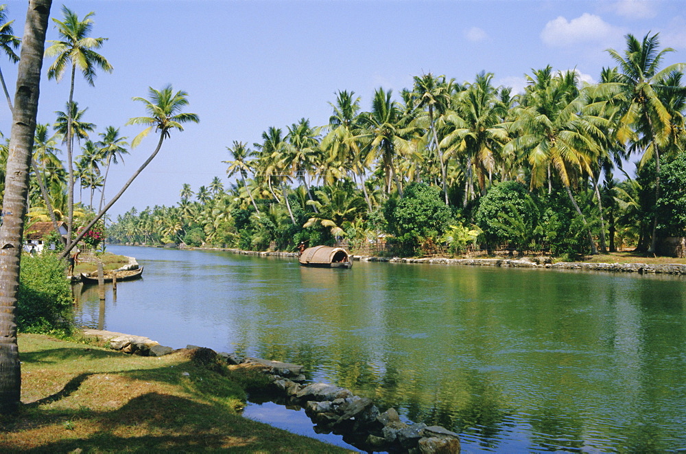 The backwaters at Chavara, Kerala State, India, Asia