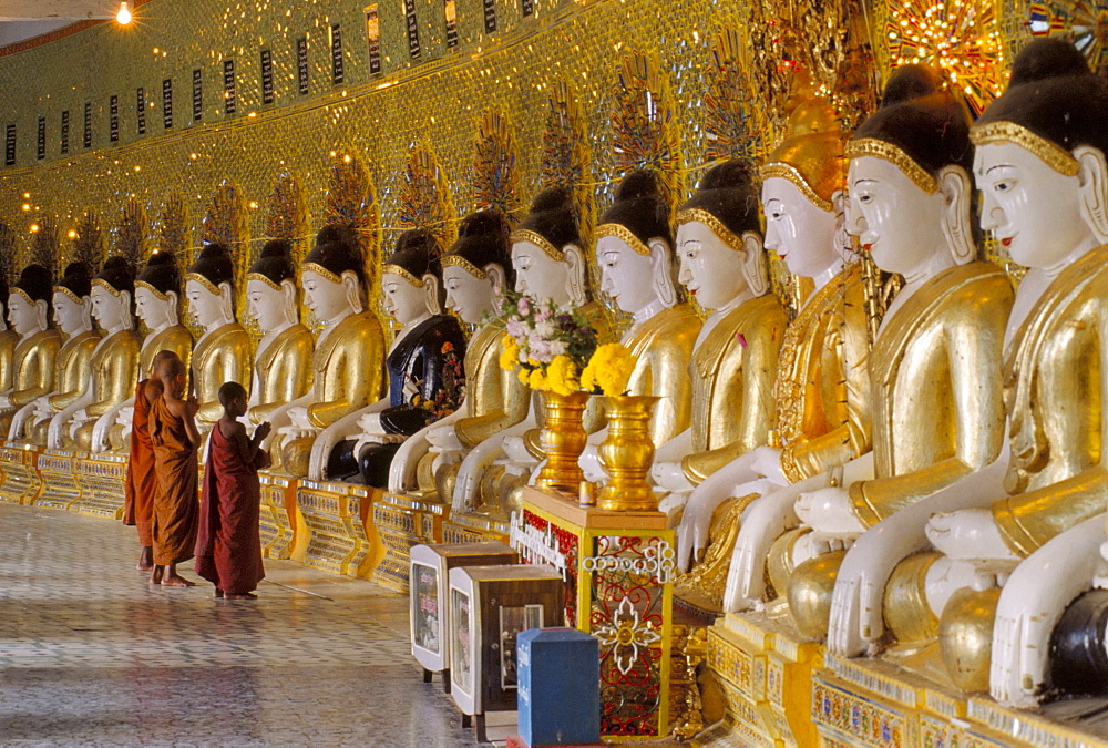 Onhmin Thonza monastery, Sagaing, Myanmar (Burma), Asia