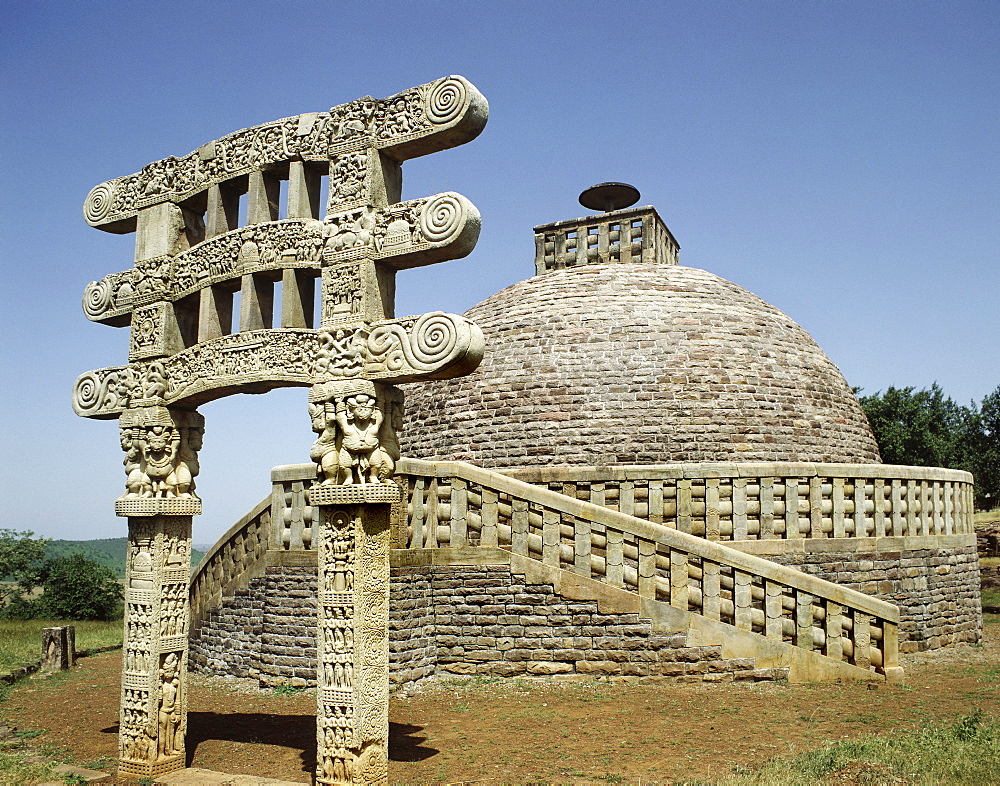 Stupa No. 3 at Sanchi, UNESCO World Heritage Site, Madhya Pradesh, India, Asia