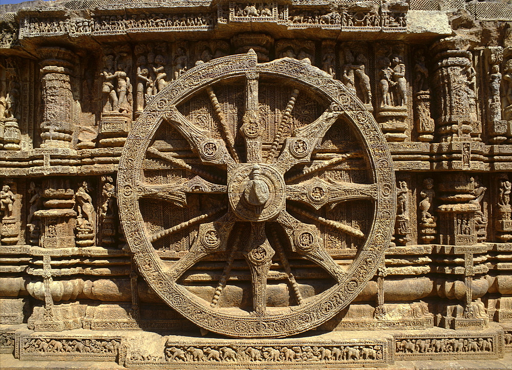 Wheel of Surya's chariot on outside of the Sun Temple, dating from the 13th century, UNESCO World Heritage Site, Konarak, Orissa, India, Asia