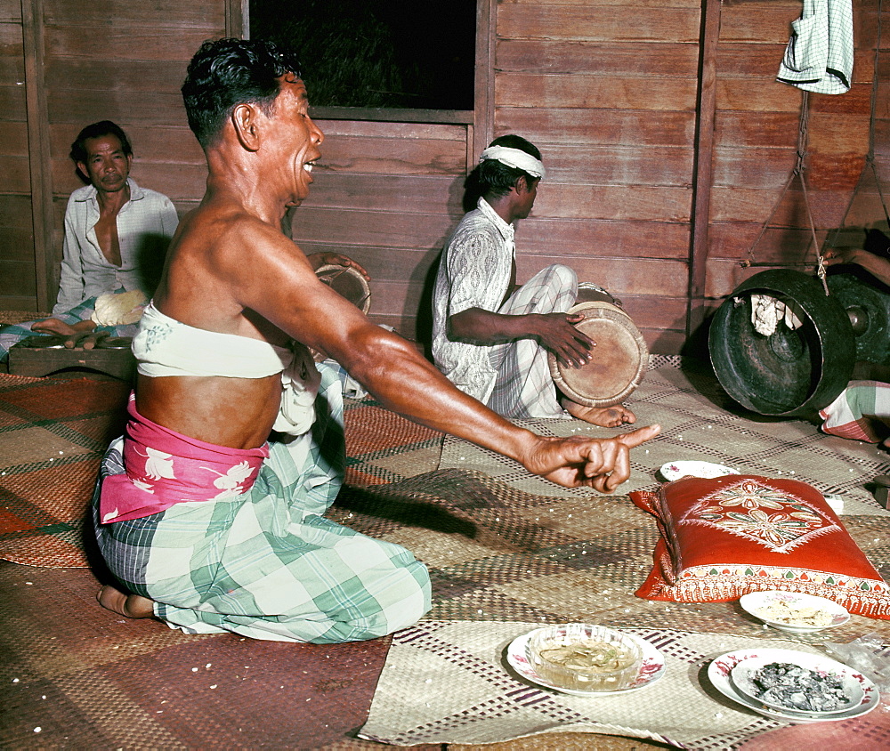 Folk medicine practitioner, Bomoh, Malaysia, Southeast Asia, Asia