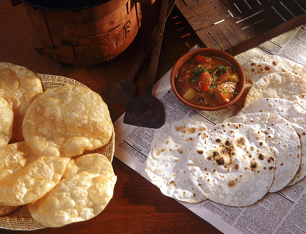 Chapati and puri breads, India, Asia