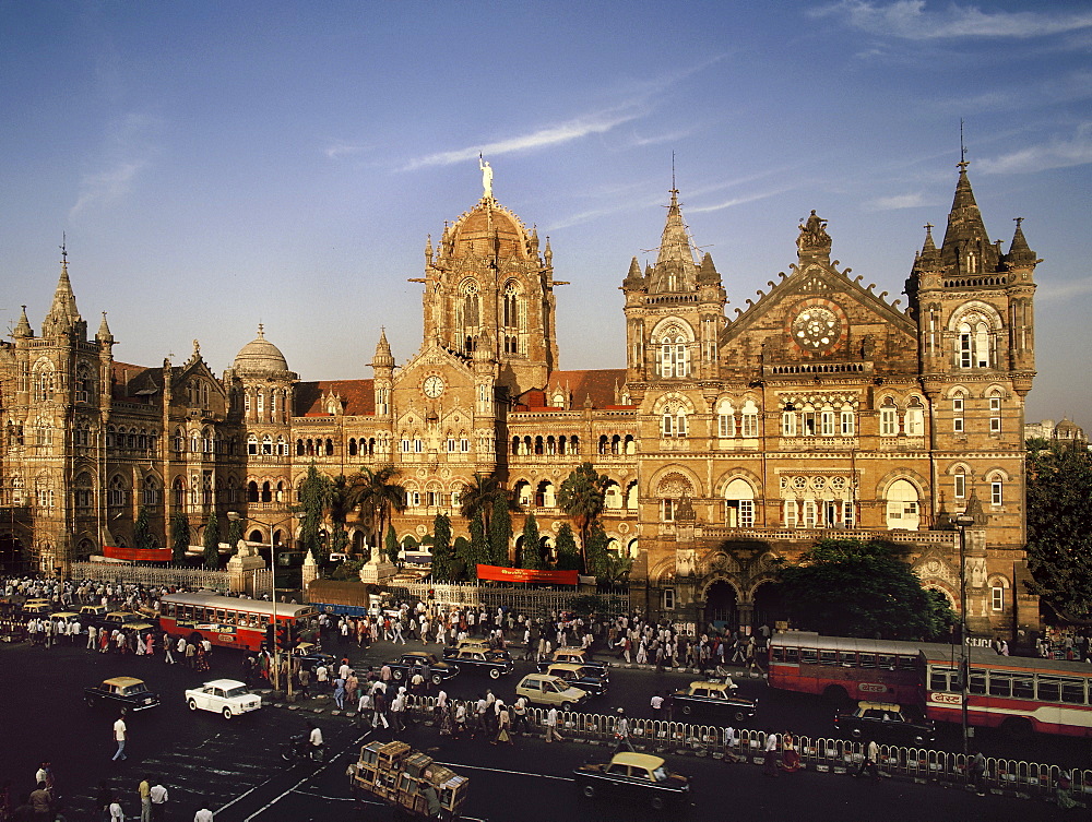 Victoria Terminus (Chhatrapati Shivaji), UNESCO World Heritage Site, Mumbai (Bombay), India, Asia