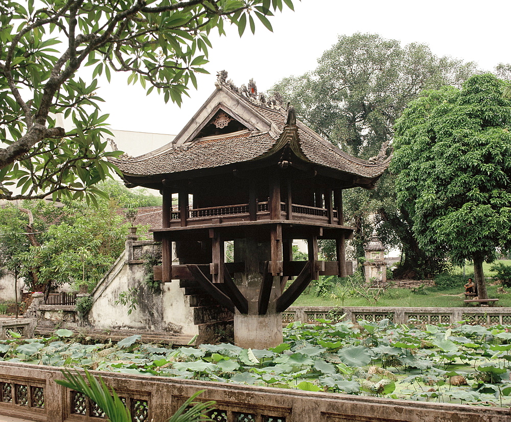 One Pillar Pagoda, Hanoi, Vietnam, Indochina, Southeast Asia, Asia