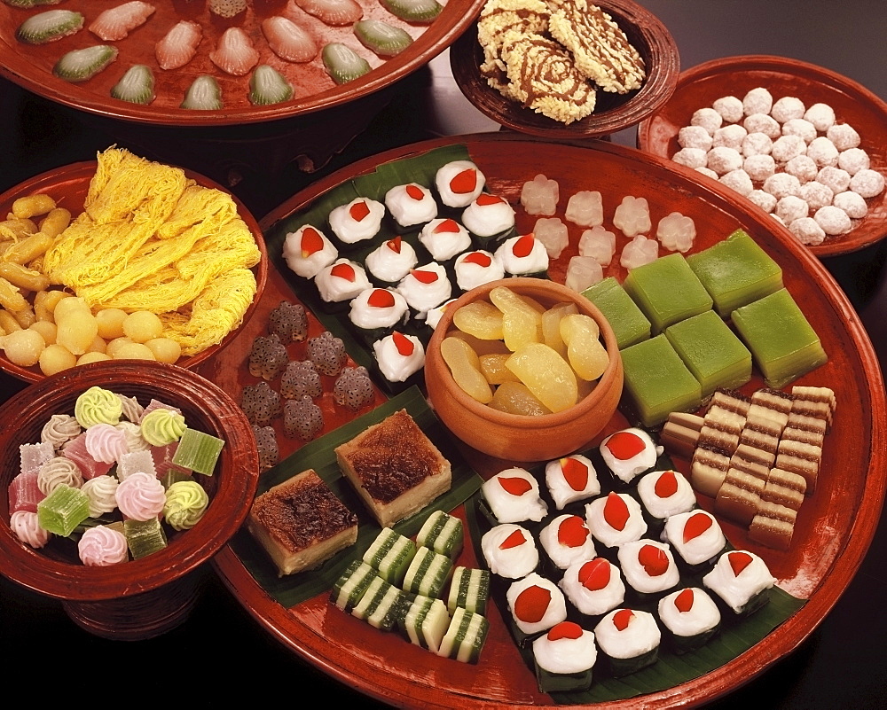 A variety of Thai sweets, made from coconut cream, egg yolk and sweet tapioca, Thailand, Southeast Asia, Asia