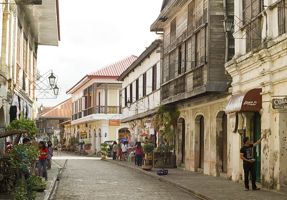 Crisologo Street, Vigan, UNESCO World Heritage Site, Ilocos Sur, Philippines, Southeast Asia, Asia