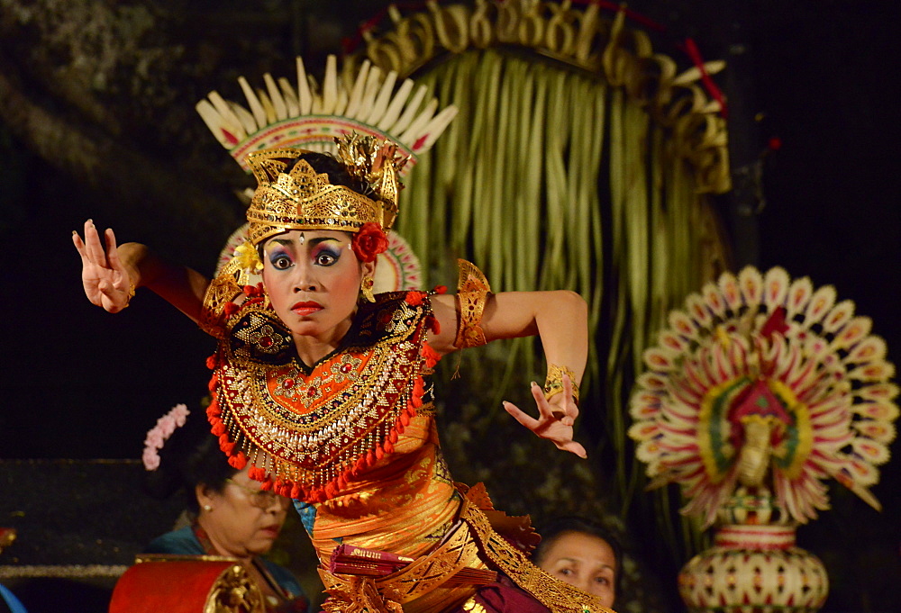 Balinese dancer, Ubud, Bali, Indonesia, Southeast Asia, Asia