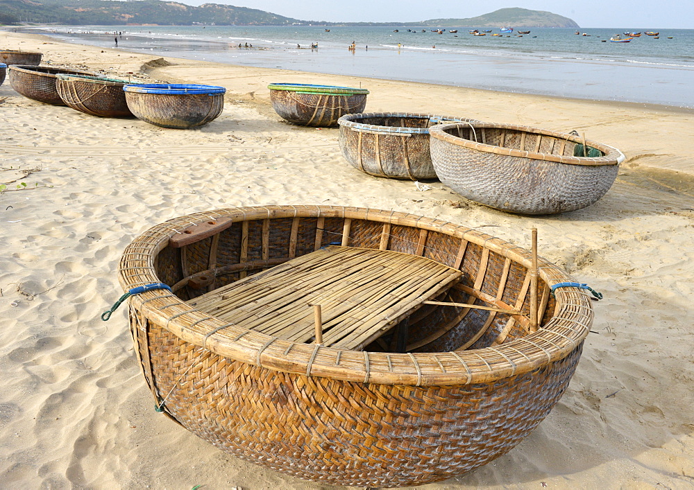 Basket tug boat, Phan Thiet, Vietnam, Indochina, Southeast Asia, Asia