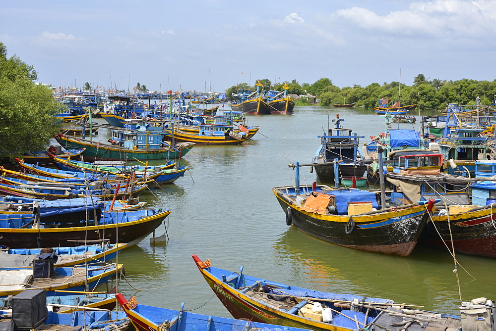 Fishing harbour, Phan Thiet, Vietnam, Indochina, Southeast Asia, Asia