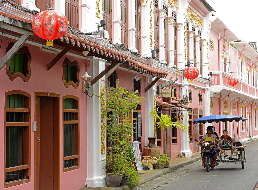 Turn of the century Chinese shophouses in Romanee Road, Phuket town, Thailand, Southeast Asia, Asia