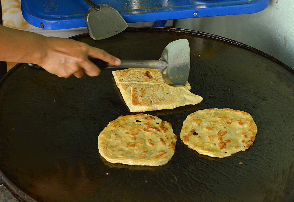 Muslim shop serving martabak, a kind of Malaysian-Indian pancake, Phuket town, Thailand, Southeast Asia, Asia