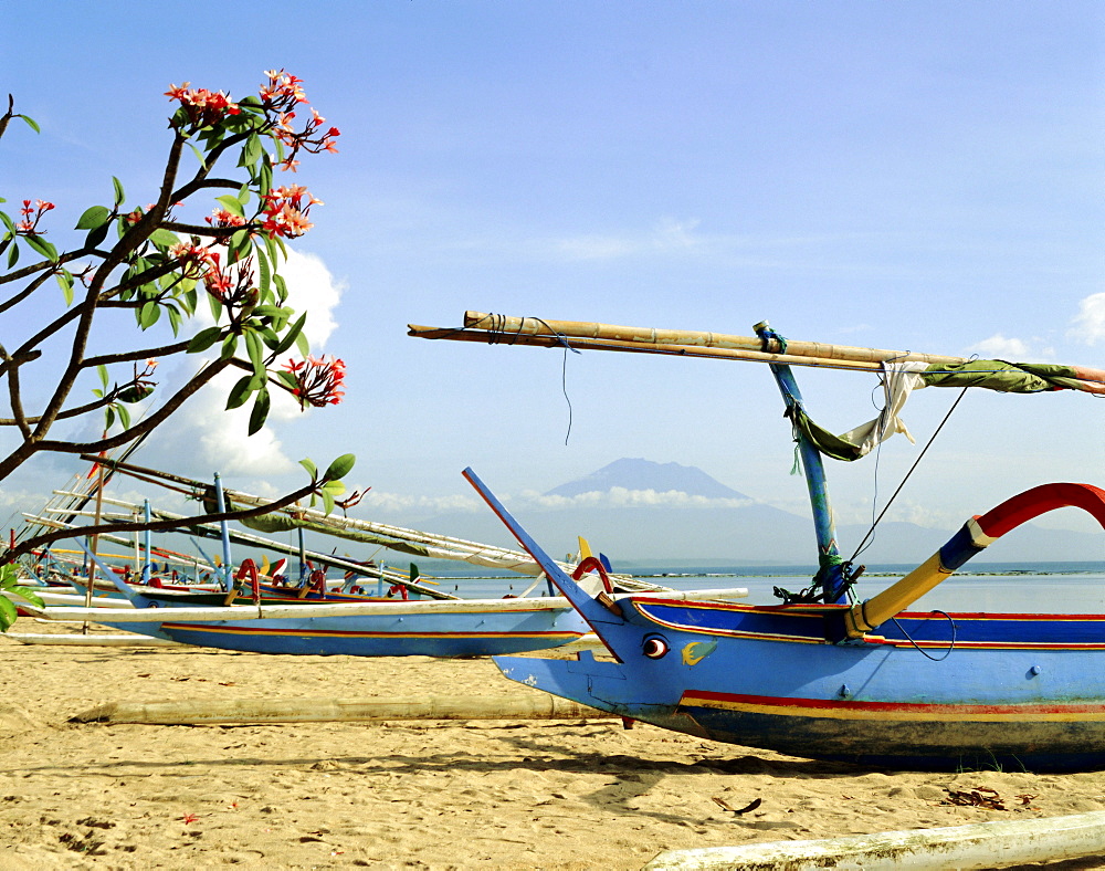 Outrigger boats on Sanur Beach, Bali, Indonesia, Asia