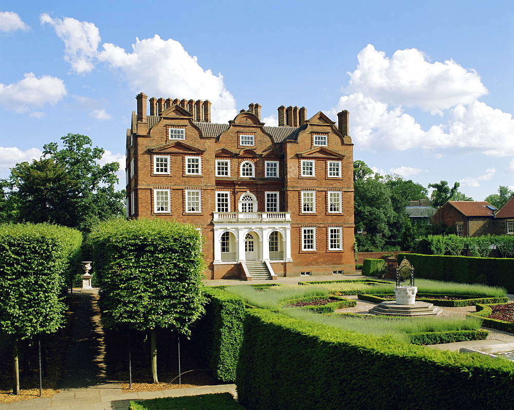 Kew Palace and Kew Gardens, London, England, UK