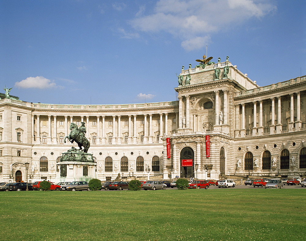 Heldenplatz, New Hofburg, Vienna, Austria, Europe