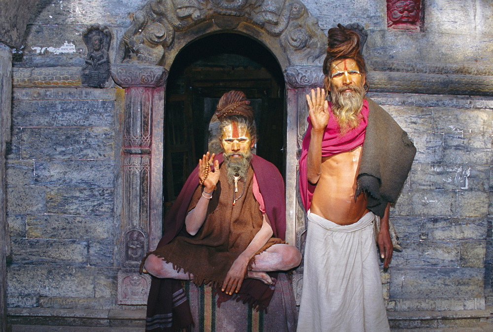 Sadhus (holy men), Pashupatinath, Kathmandu, Nepal, Asia