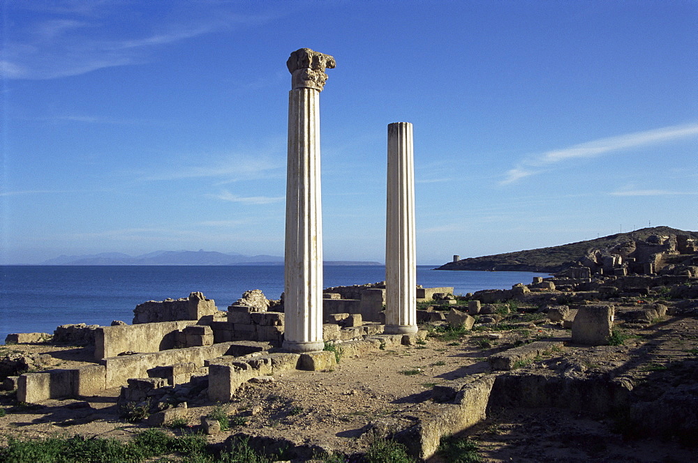 Tharros, Punic and Roman ruins of city founded by Phoenicians in 730 BC, near Oristano, Sardinia, Italy, Mediterranean, Europe