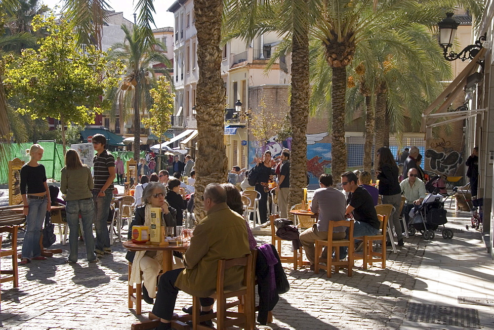 Outdoor cafe, Plaza Nueva, Granada, Andalucia, Spain, Europe