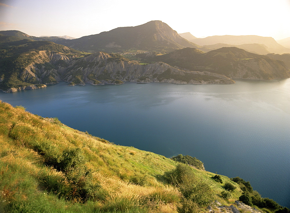 Lac de Serre-Poncon, near Gap, Hautes-Alpes, Provence, France, Europe