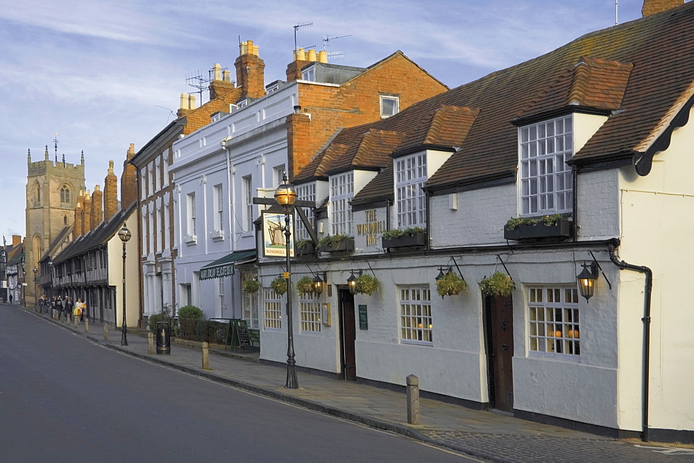 Windmill Inn, half timbered alms houses, King Edwards school and the Guild chapel, Church street, Stratford upon Avon, Warwickshire, England, United Kingdom, Europe