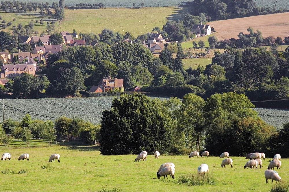 View of Chipping Camden from the Cotswold Way footpath, Gloucestershire, England, United Kingdom, Europe