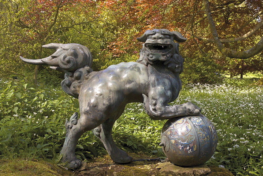 Foo dog sculpture, Batsford Arboretum, Batsford Hall, Moreton in the Marsh, the Cotswolds, Gloucestershire, England, United Kingdom, Europe