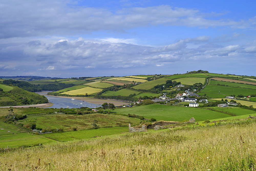 View of the Devon coast from Bantham to Thurlestone, the South Hams, from the South West Devon footpath, Devon, England, United Kingdom, Europe