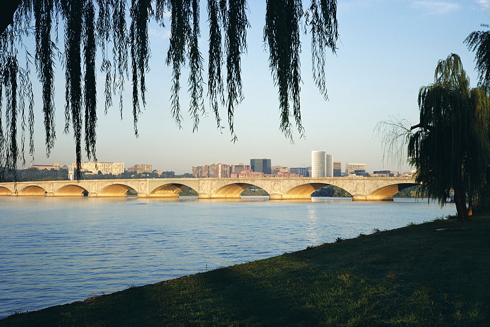 Potomac River and the Arlington Memorial Bridge, Washington D.C., United States of America (U.S.A.), North America