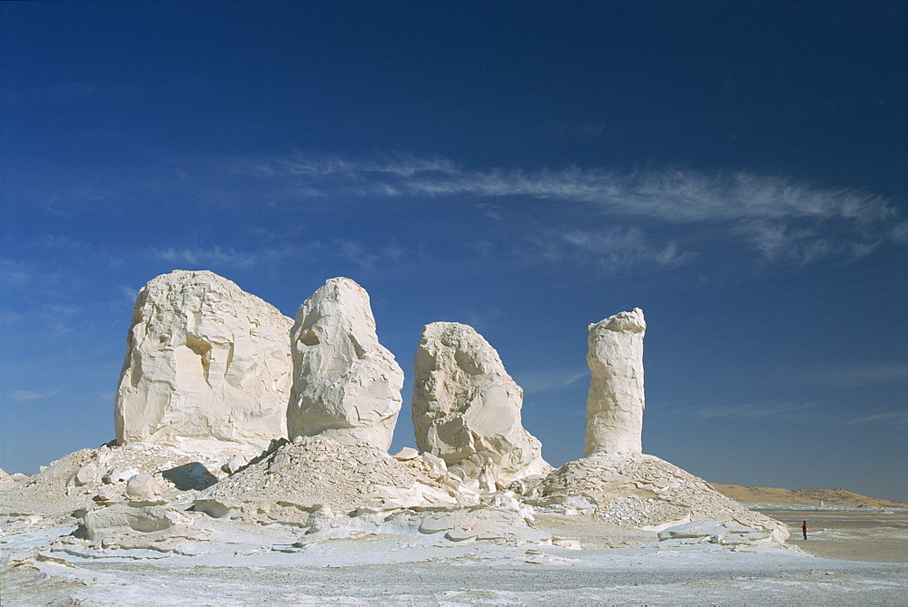 Isolated chalk towers, remnants of karst, Farafra Oasis, White Desert, Western Desert, Egypt, North Africa, Africa