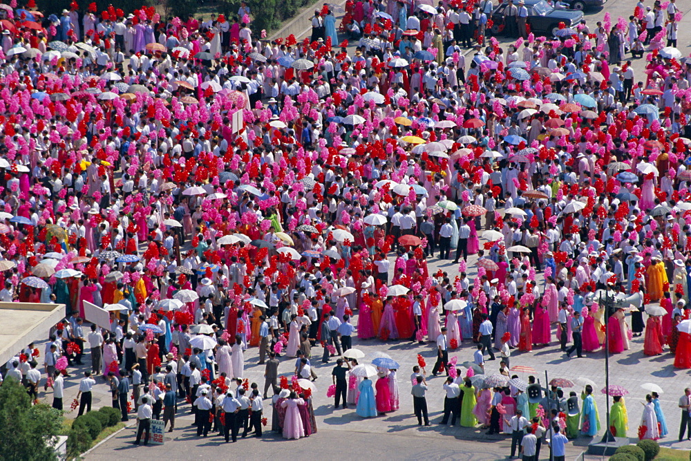 Women in national dress parade in Kim Il Sung Square for state visit, Pyongyang, North Korea, Asia