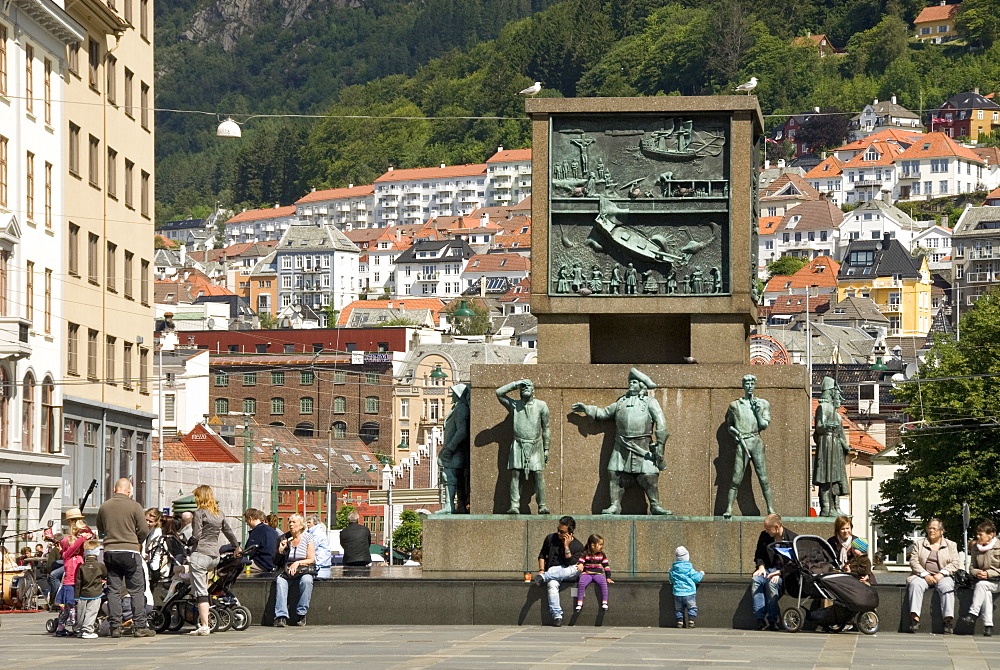 Sailors' Monument, in Torgallmeningen, Bergen, Norway, Scandinavia, Europe