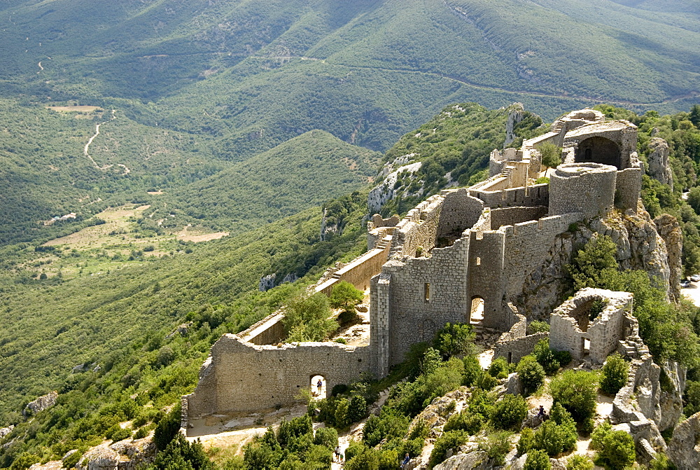 Chateau de Peyrepertuse, a Cathar castle, Languedoc, France, Europe 