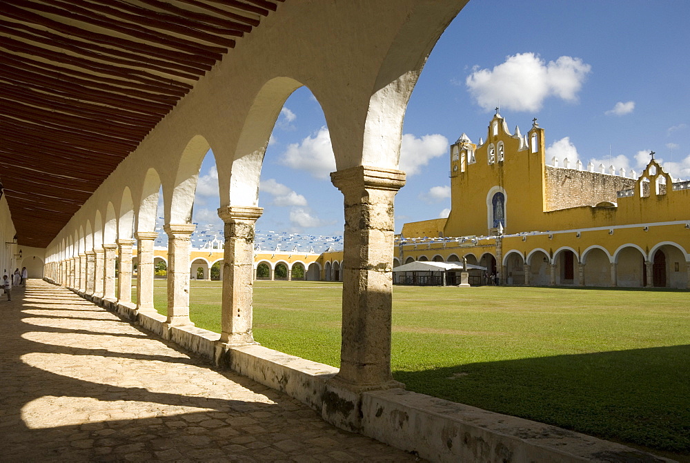 Santuario de la Virgen de Izamal, Convento de San Antonio de Padua, Izamal, Yucatan, Mexico, North America 