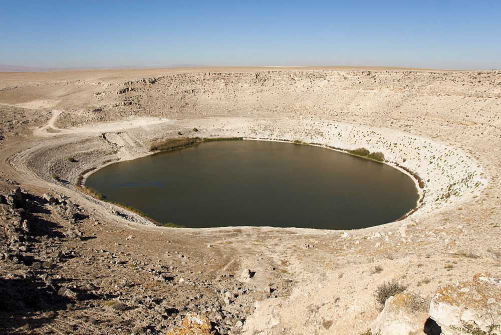 Meyil Obruk, 640m wide sinkhole lake, Esentepe, Obruk Plateau, Karapinar, Konya Basin, Anatolia, Turkey, Asia Minor, Eurasia