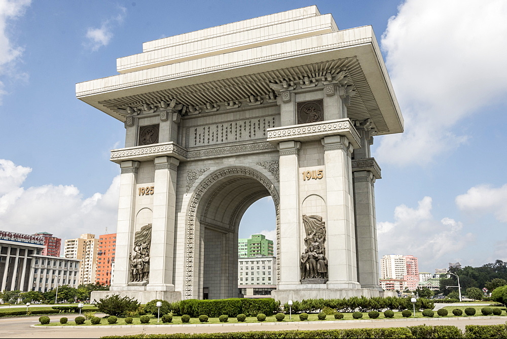 Arch of Triumph, 10 metres taller than the Paris version, Pyongyang, North Korea, Asia