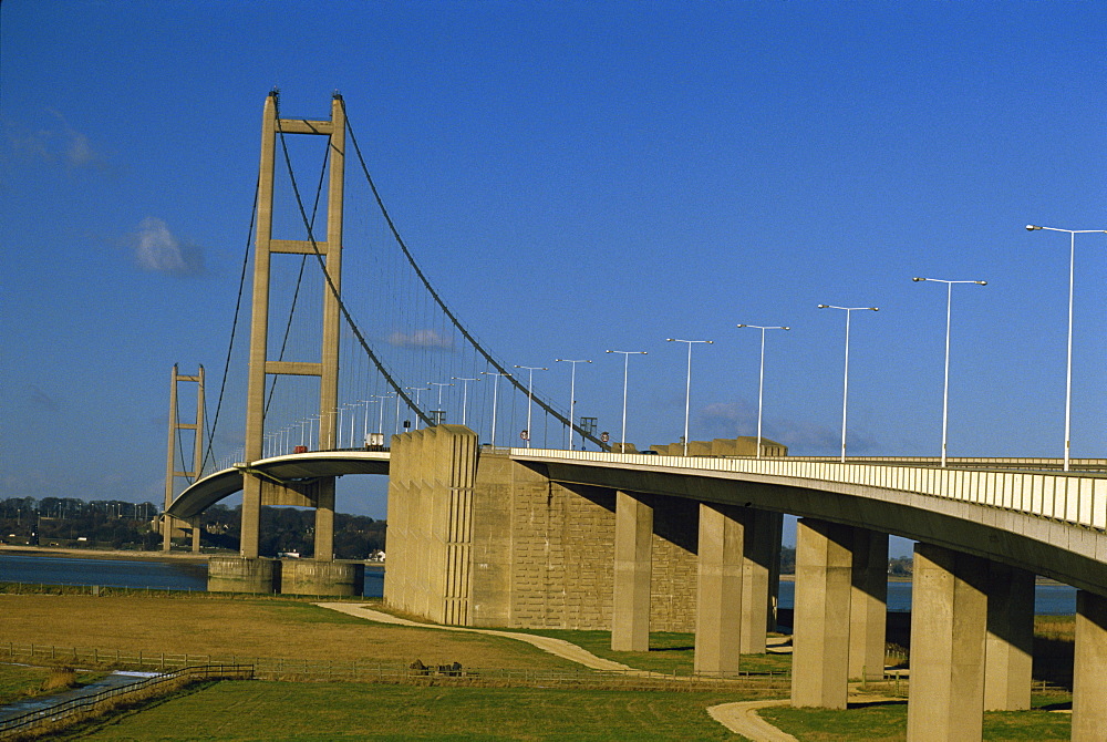 The Humber Bridge seen from the south, Humberside-Yorkshire, England, United Kingdom, Europe