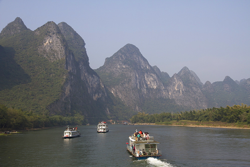 Li River, Guilin, Guangxi, China, Asia 