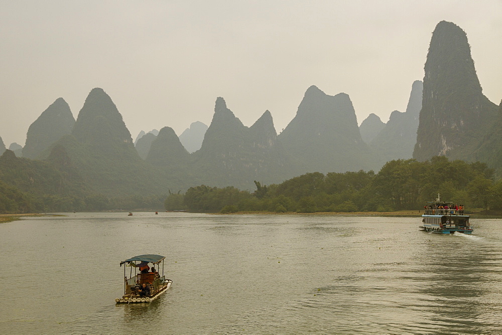 Li River, Guilin, Guangxi, China, Asia 